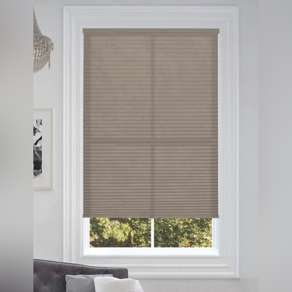 Blinds Avenue Other - BlindsAvenue Cordless Light Filtering Cellular Honeycomb Shade 31X48